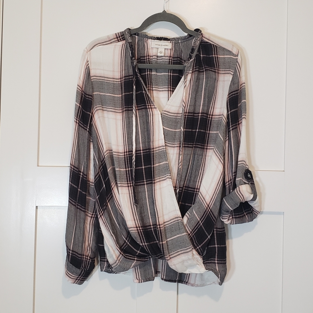 Vintage America Plaid Lightweight Soft Viscose Hi Lo Top Black White Pink Large